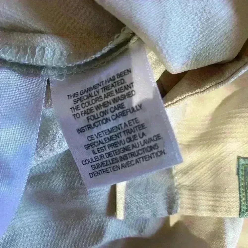 Tommy Bahama 100% Silk Tides Camp Shirt Size XL - Picture 8 of 8